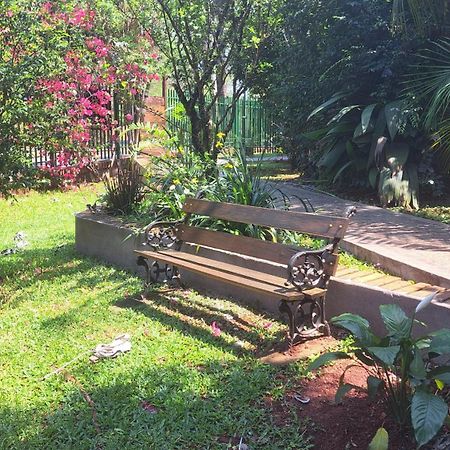 Hospedaje Los Vencejos Puerto Iguazú Eksteriør bilde